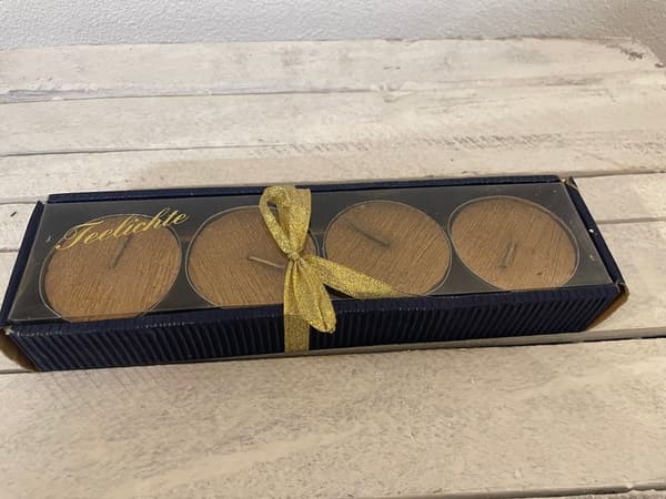 Edles 4er-Set braune Teelichter in Geschenkbox - NEU