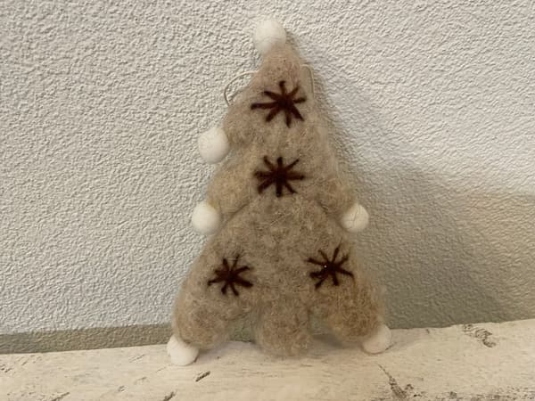 Süsser Filz-Weihnachtsbaum Anhänger Skandi Deko - Beige